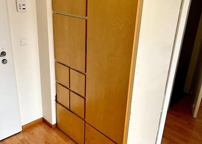 2 Flats With Balcony - Hilda Apartment