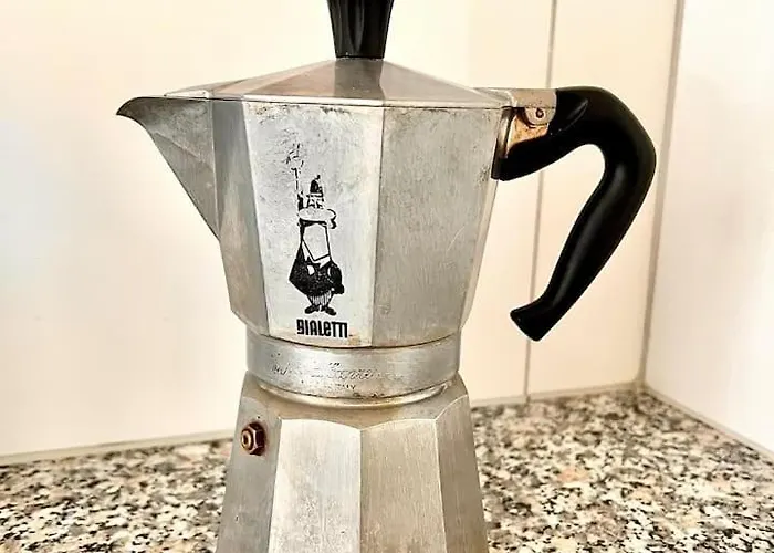 2 Flats With Balcony - Hilda