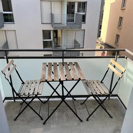 Apartman 2 Flats With Balcony - Hilda Zürich
