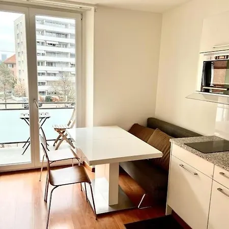 Apartman 2 Flats With Balcony - Hilda Zürich