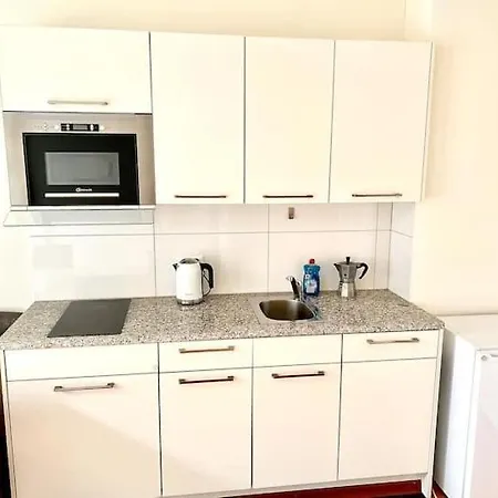 דירה 2 Flats With Balcony - Hilda